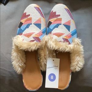 Universal Thread mules